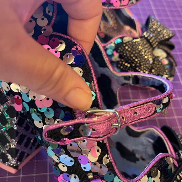 READ Description EUC and NWOB Danita IC Heels - Picture 4 of 5